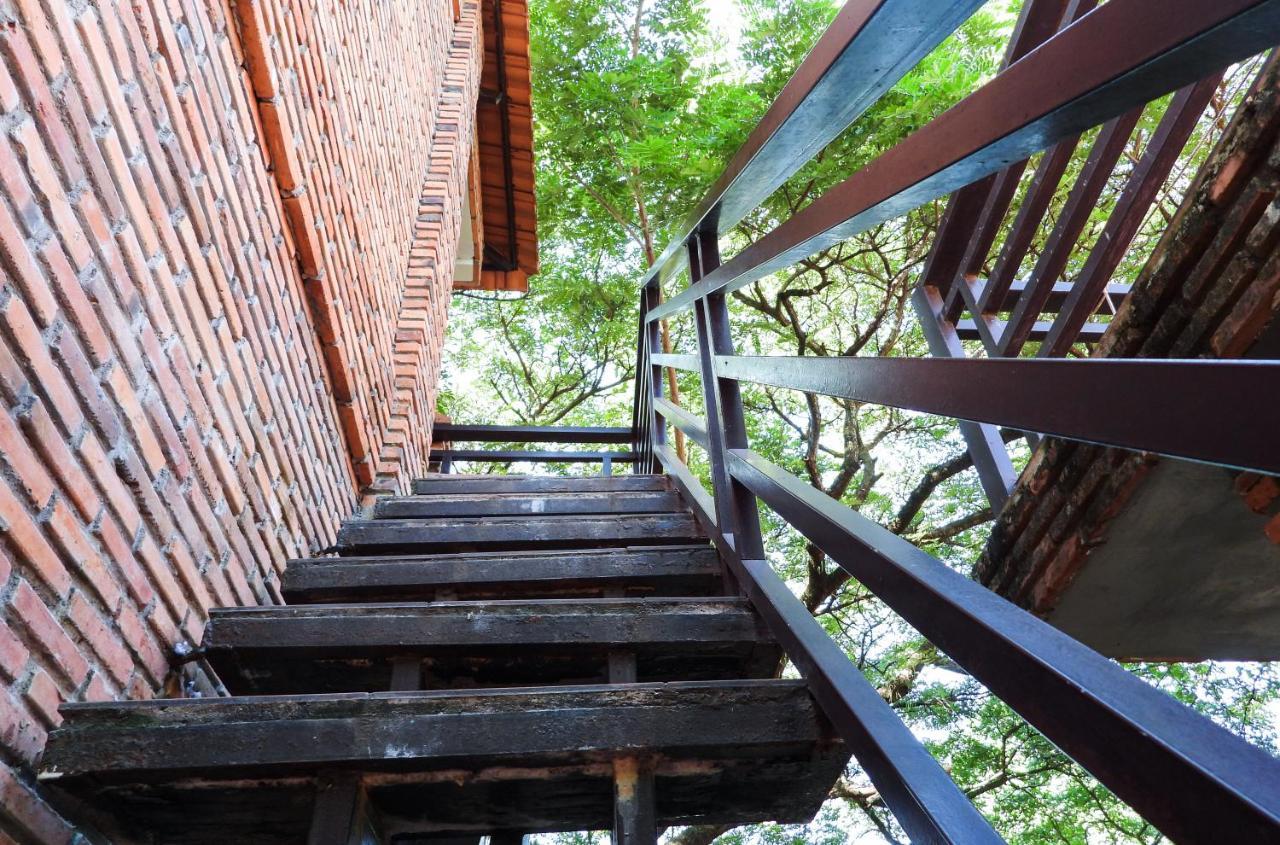 Bamboo Bungalow Kampot Eksteriør bilde