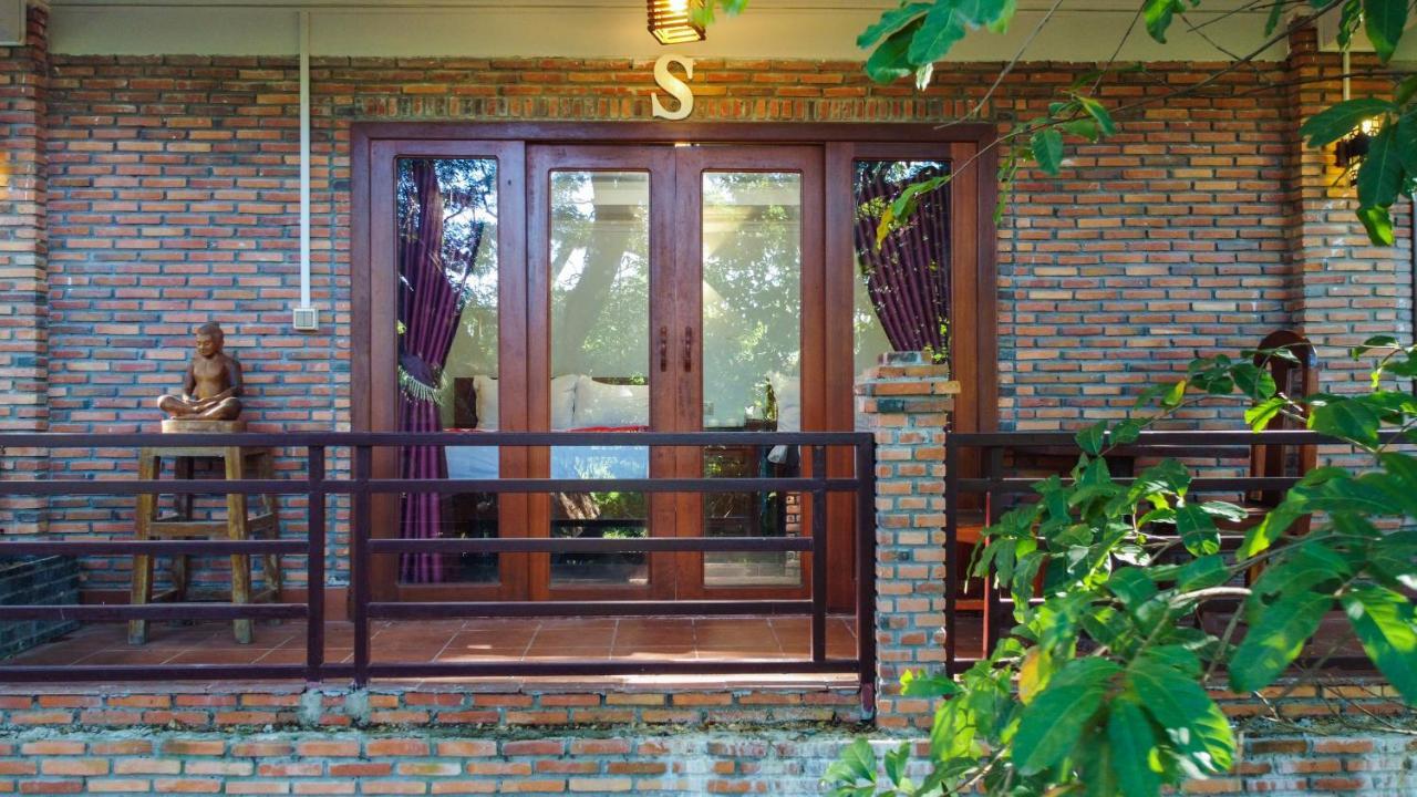 Bamboo Bungalow Kampot Eksteriør bilde
