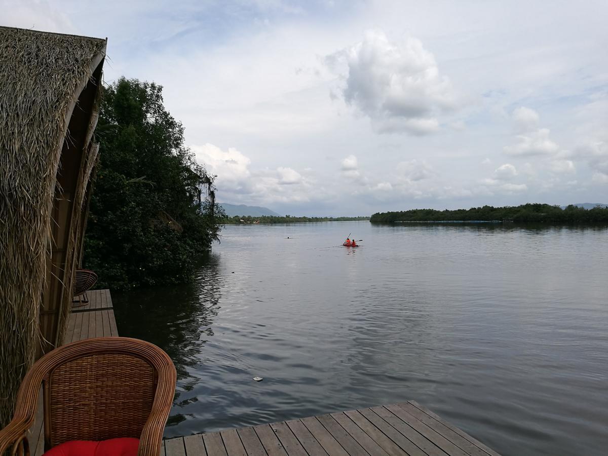 Bamboo Bungalow Kampot Eksteriør bilde