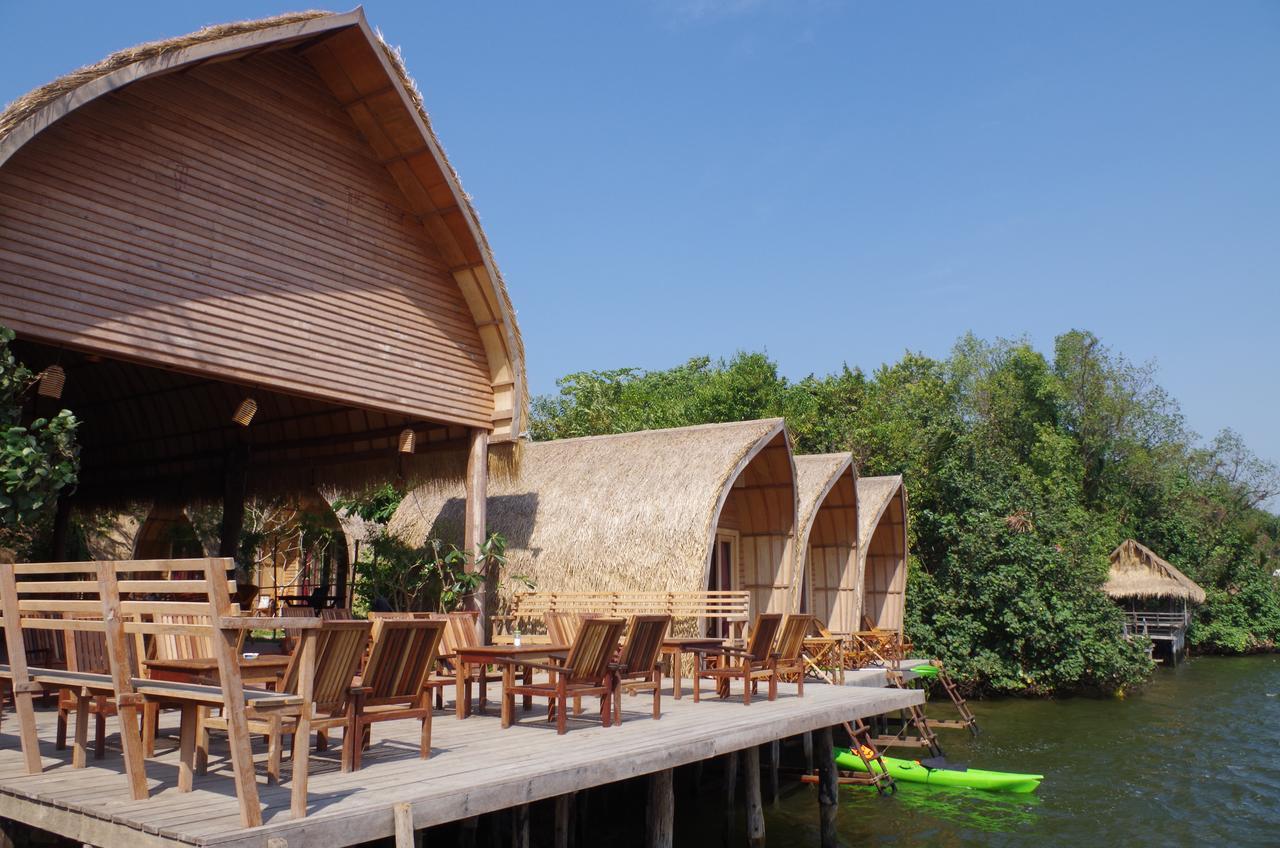 Bamboo Bungalow Kampot Eksteriør bilde
