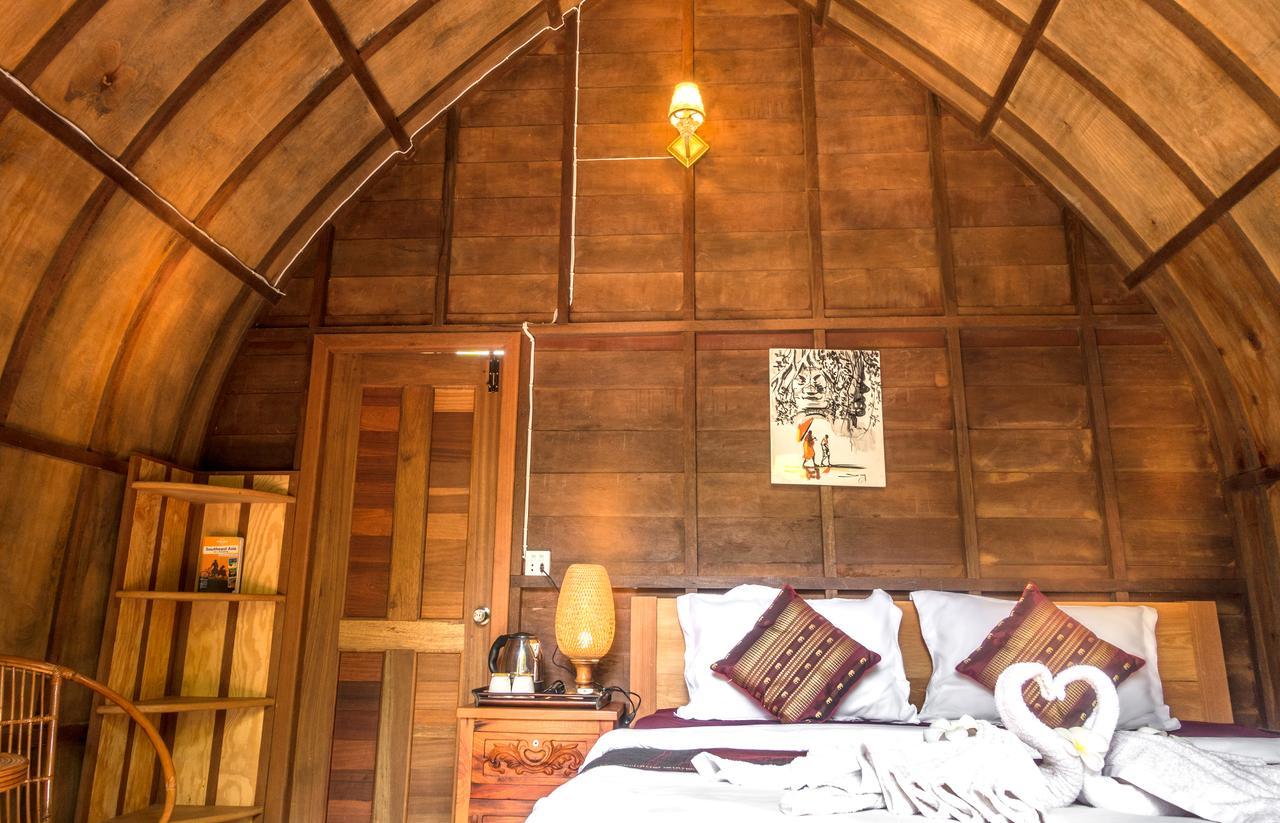 Bamboo Bungalow Kampot Eksteriør bilde