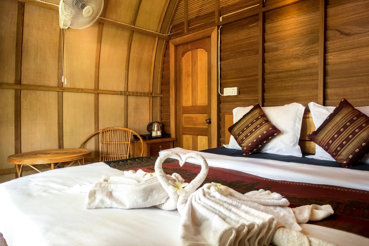 Bamboo Bungalow Kampot Eksteriør bilde